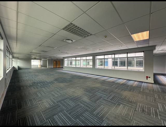 968M² OFFICE TO LET IN SANDTON CENTRAL